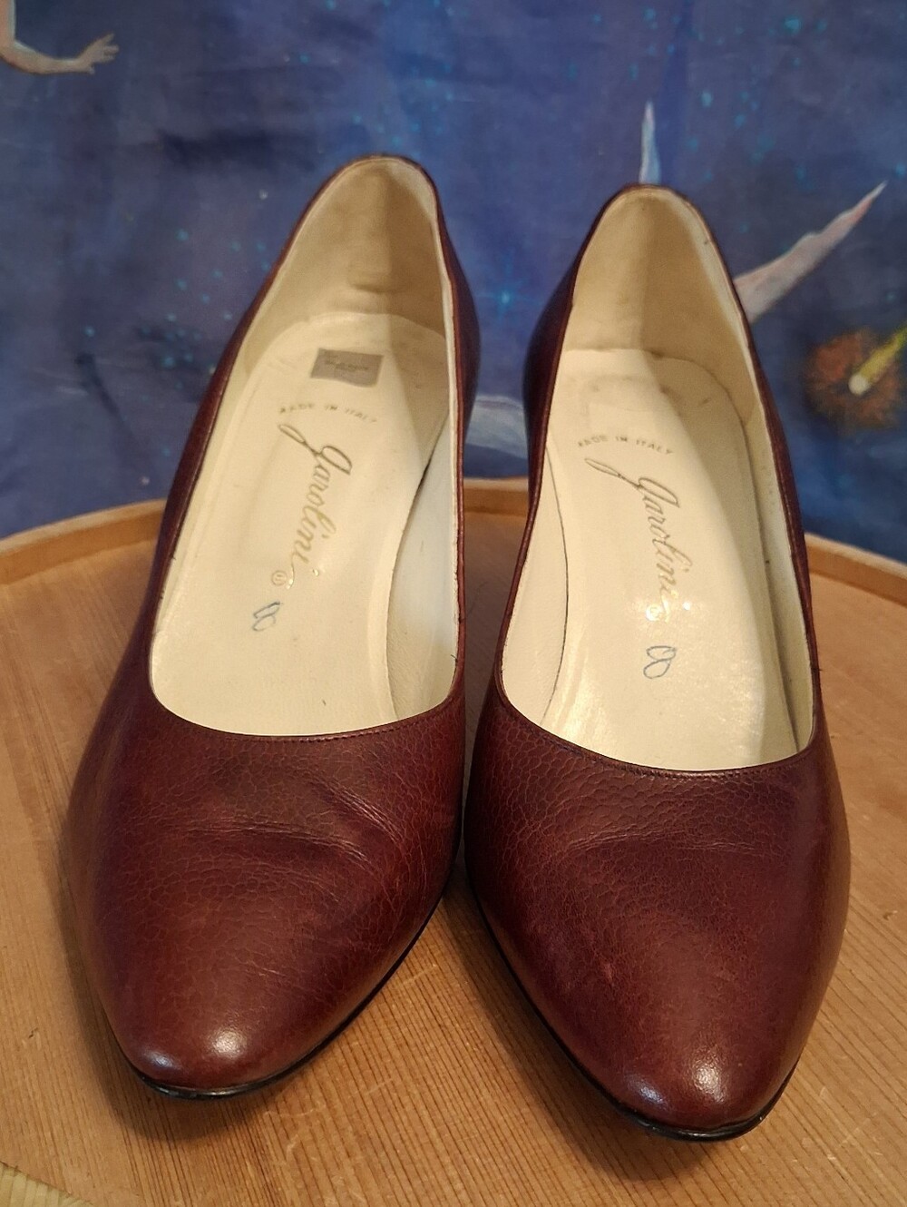 Vintage Garolini Size 8 Red Leather Pumps - Picture 2 of 7